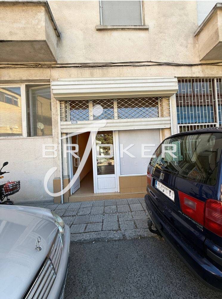 Kiralık ticari mülk – Merkez (Tsentır), Kırcaali, ilan fotoğrafı 1