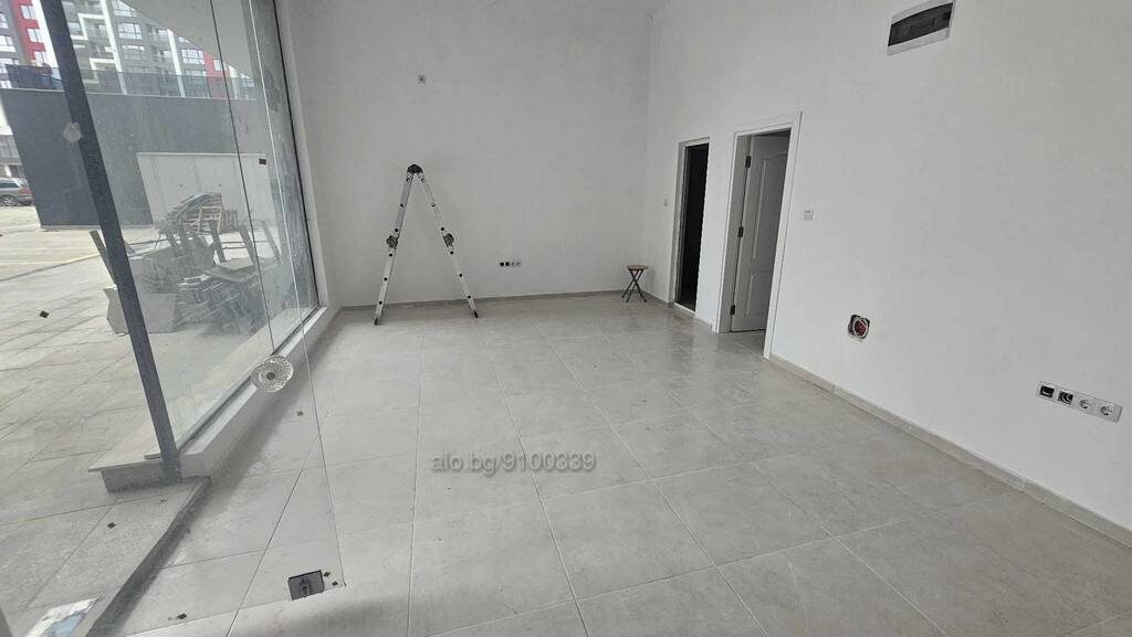 Kiralık ticari mülk – Merkez (Tsentır), Kırcaali, ilan fotoğrafı 1