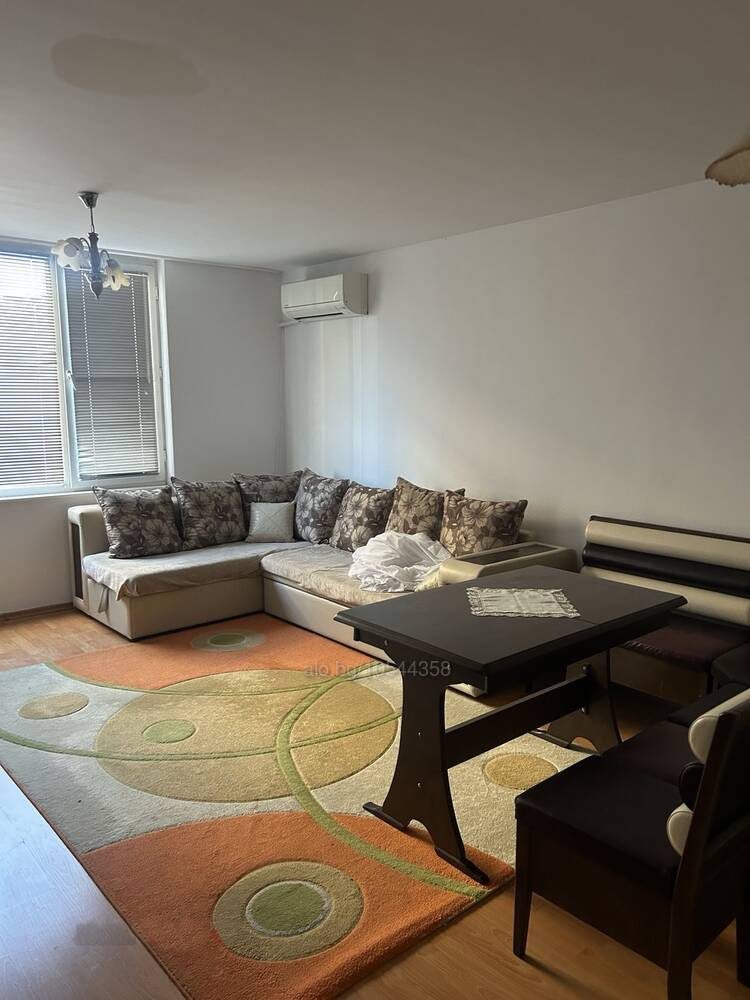 Kiralık 2 odalı daire – Vazrozhdentsi (Vızrojdentsi), Kırcaali, ilan fotoğrafı 1