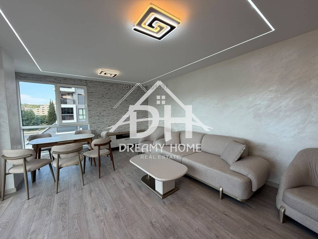Kiralık Çok odalı daire – Merkez (Tsentır), Kırcaali, ilan fotoğrafı 1