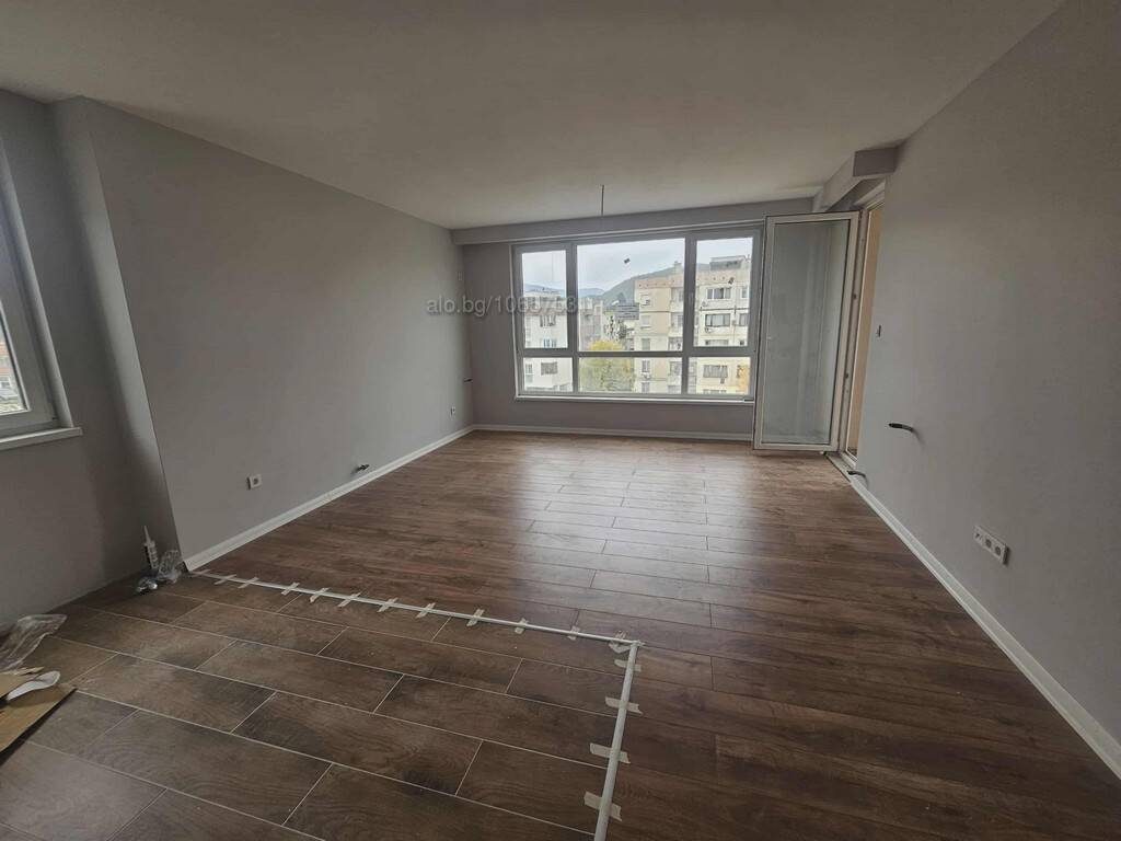 Kiralık 2 odalı daire – Vazrozhdentsi (Vızrojdentsi), Kırcaali, ilan fotoğrafı 1