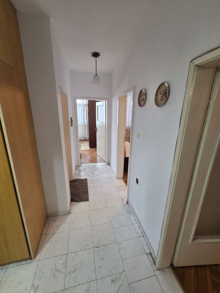 Satılık 4 odalı daire – Merkez (Tsentır), Kırcaali, ilan fotoğrafı 1