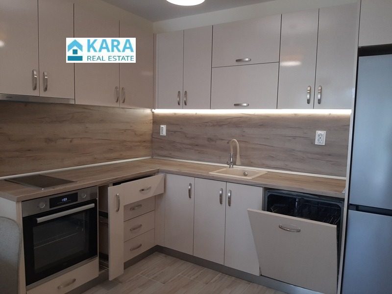Kiralık 3 odalı daire – Merkez (Tsentır), Kırcaali, ilan fotoğrafı 1