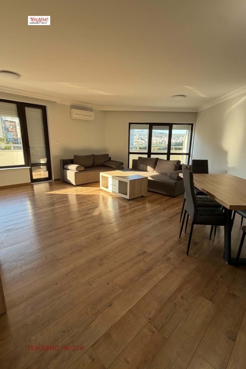 Kiralık 3 odalı daire – Merkez (Tsentır), Kırcaali, ilan fotoğrafı 1