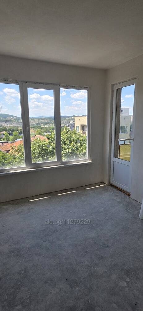 Satılık Çok odalı daire – Momchilgrad (Momçilgrad), ilan fotoğrafı 1